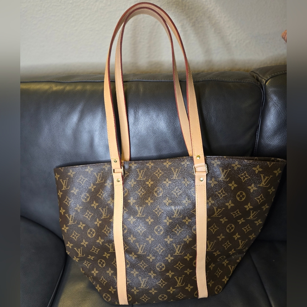 Louis Vuitton Monogram Sac Shopping Shoulder Bag #MB0918 (Authentic)